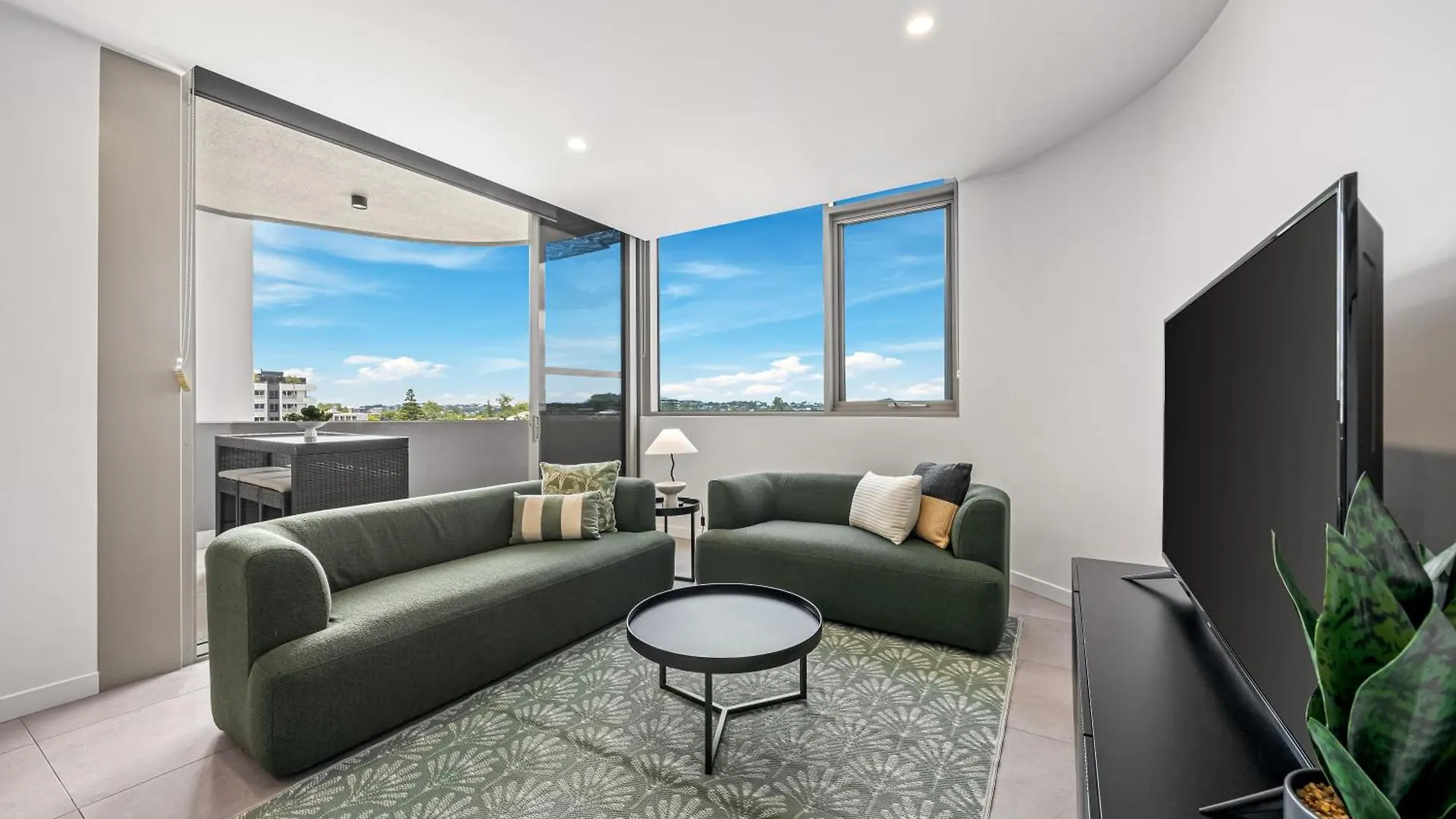 Sinclair Apartments - Free Secure Parking Brisbane