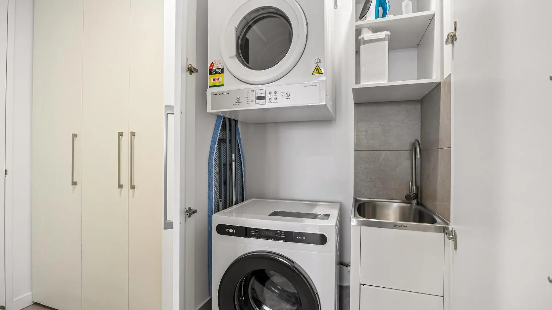 Sinclair Apartments - Free Secure Parking Brisbane Australia